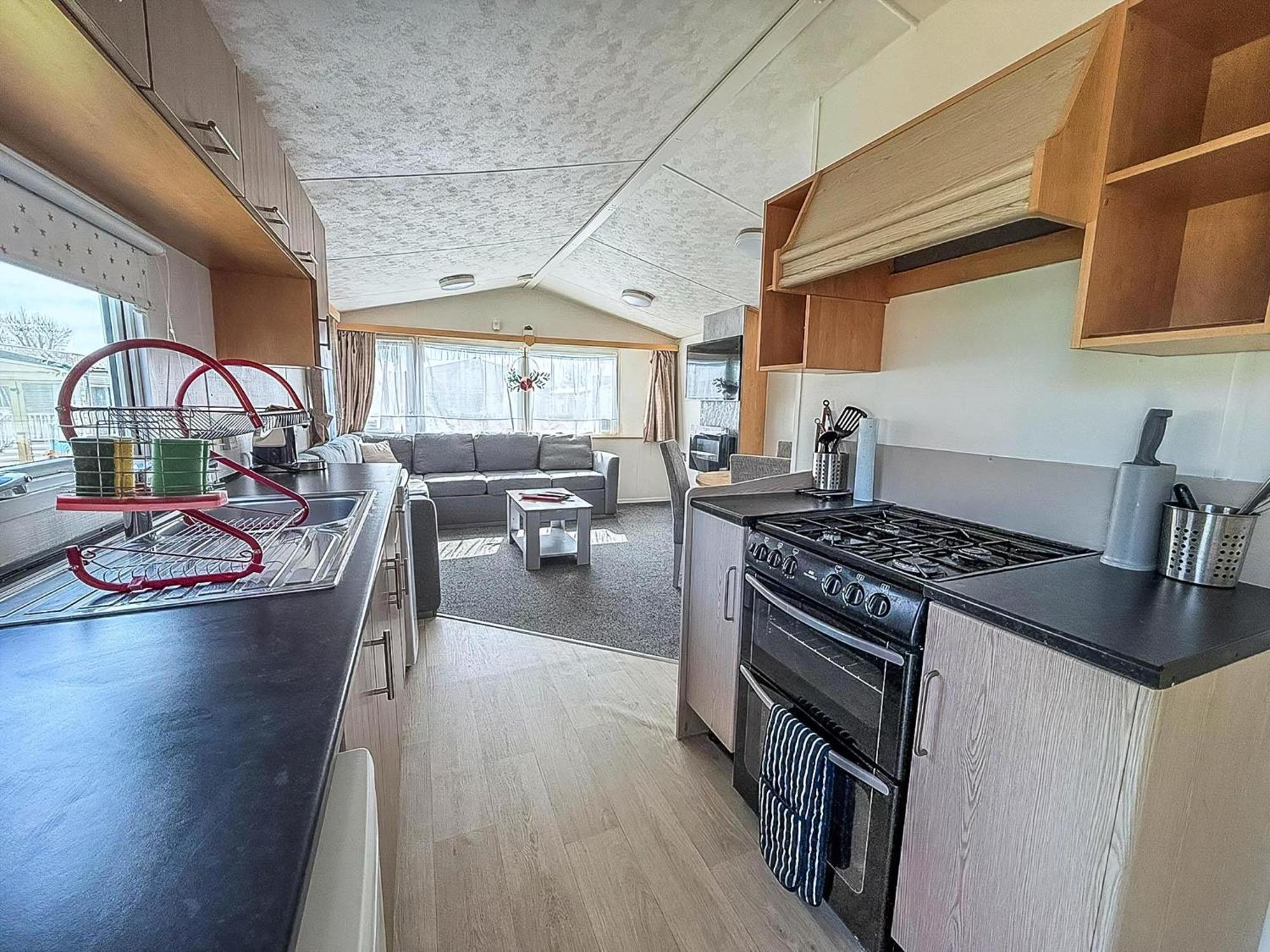 6 Berth Staycation Caravan Nearby Clacton-On-Sea In Essex Ref 26254E Bagian luar foto