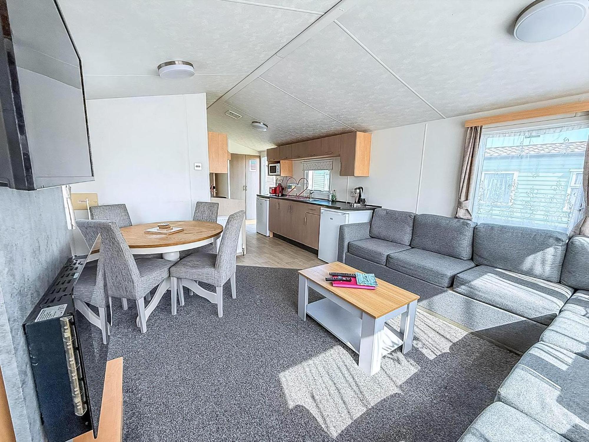 6 Berth Staycation Caravan Nearby Clacton-On-Sea In Essex Ref 26254E Bagian luar foto